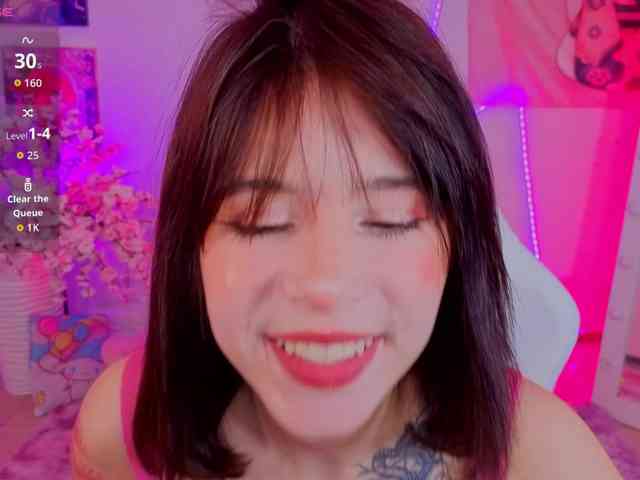 CoralineJones webcam