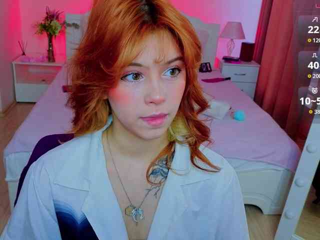 CoralineJones webcam