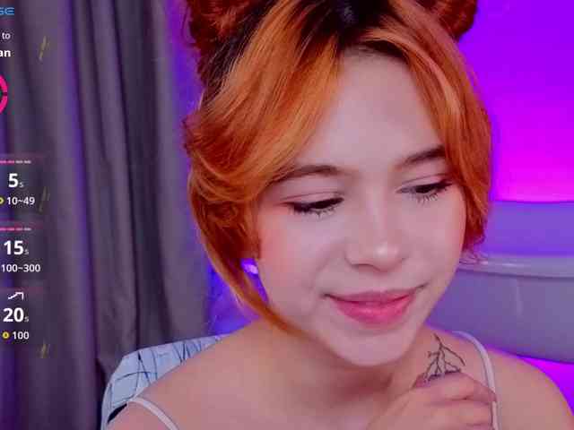 CoralineJones webcam