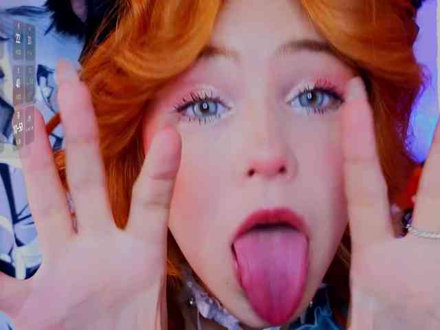 CoralineJones webcam