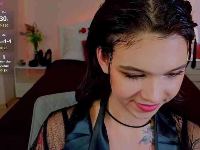 CoralineJones webcam