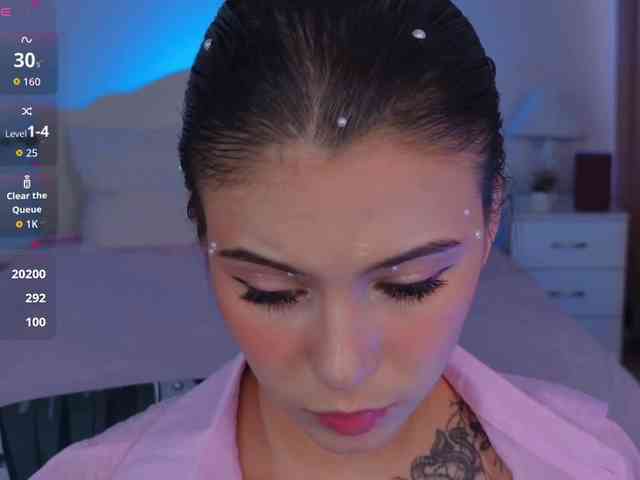 CoralineJones webcam
