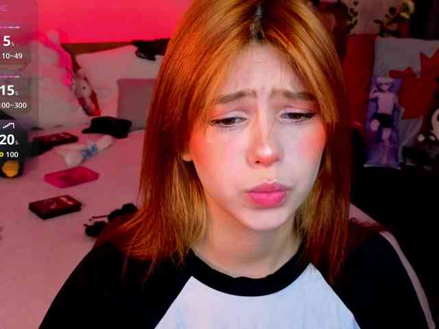 CoralineJones webcam