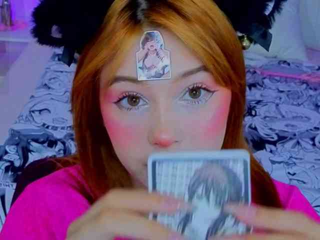 CoralineJones webcam