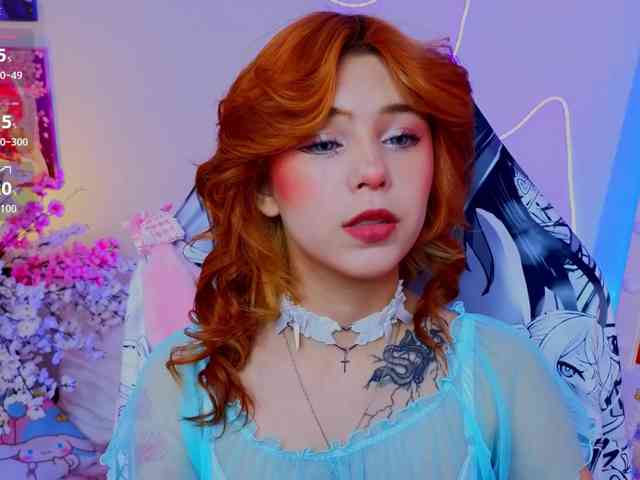 CoralineJones webcam