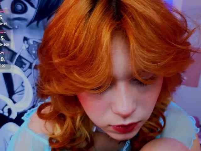 CoralineJones webcam