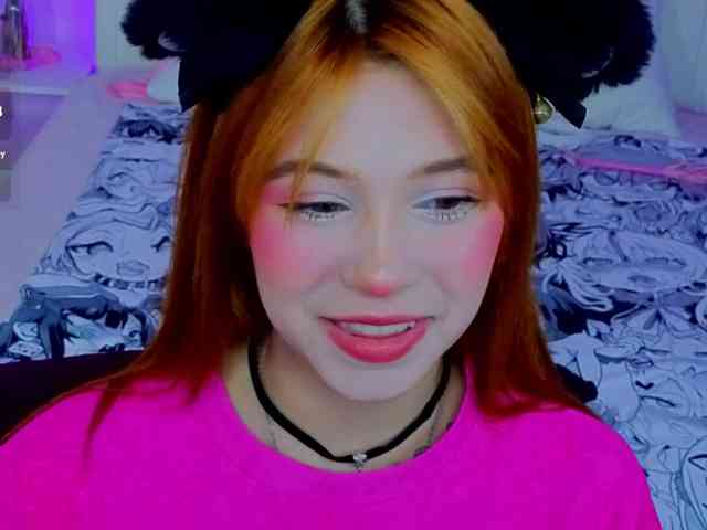 CoralineJones webcam