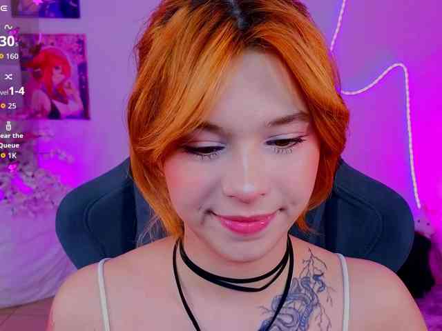 CoralineJones webcam