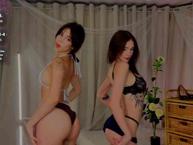 CoralineJones webcam