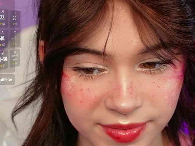 CoralineJones webcam