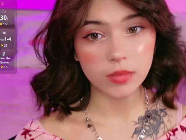 CoralineJones webcam