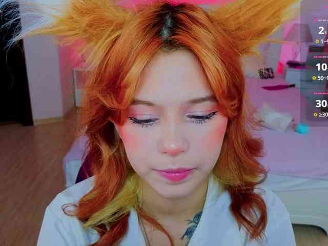 CoralineJones webcam