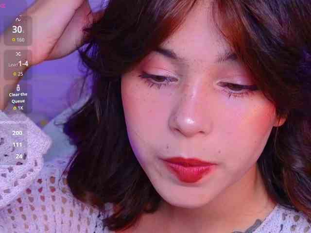 CoralineJones webcam