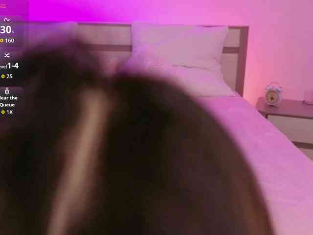 CoralineJones webcam