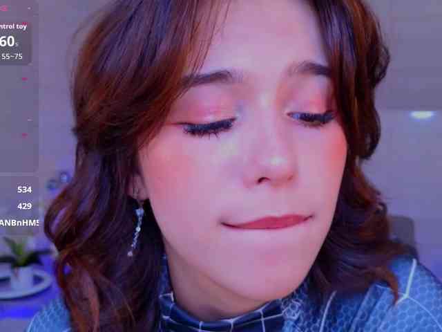 CoralineJones webcam