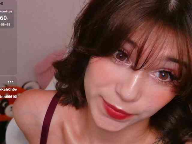 CoralineJones webcam