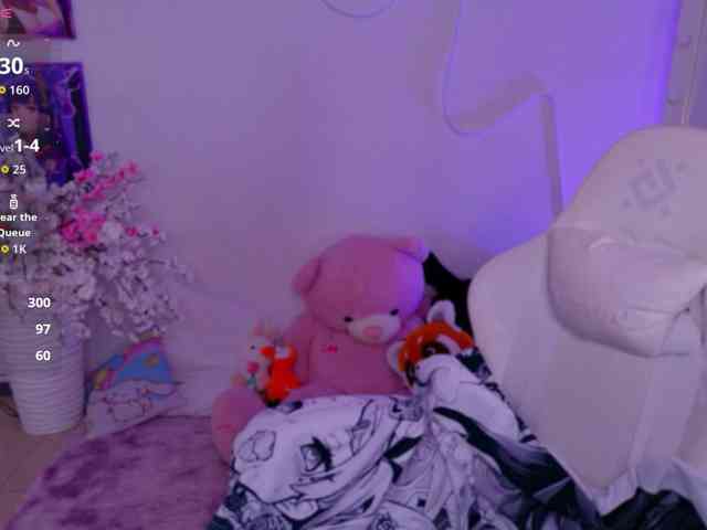 CoralineJones webcam
