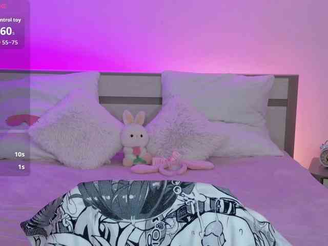 CoralineJones webcam