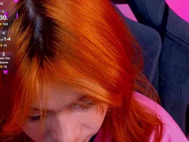 CoralineJones webcam