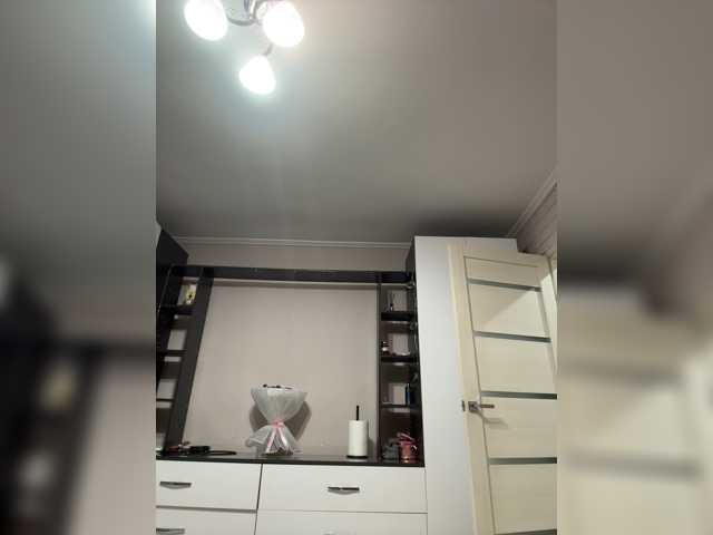 Vika19981 live cam on BongaCams