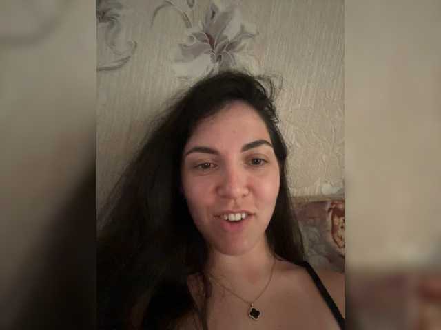 Vika19981 live cam on BongaCams