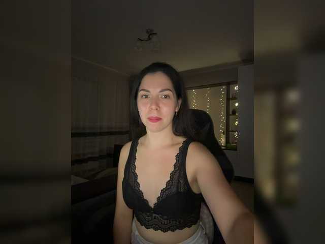 Vika19981 live cam on BongaCams