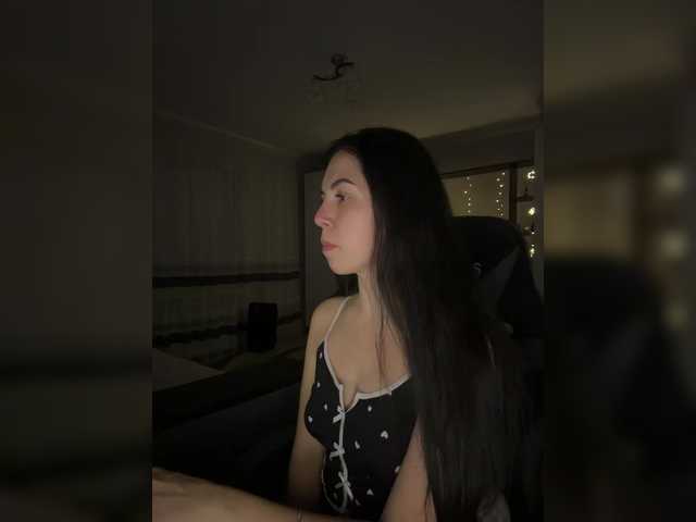 Vika19981 live cam on BongaCams