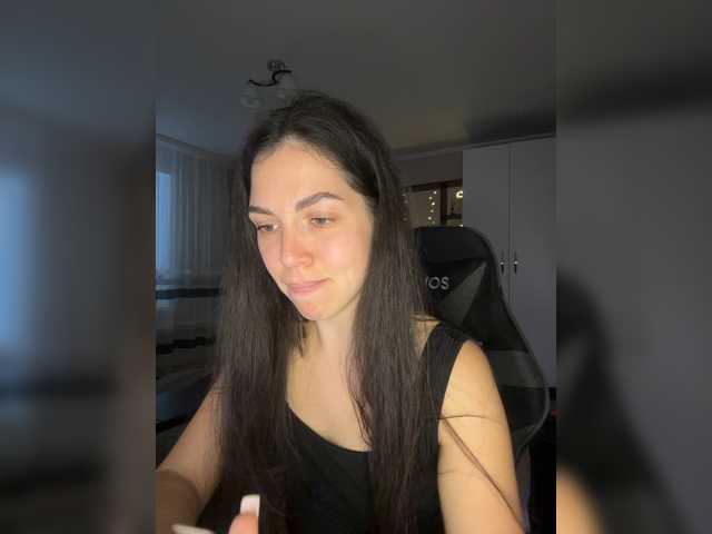 Vika19981 live cam on BongaCams