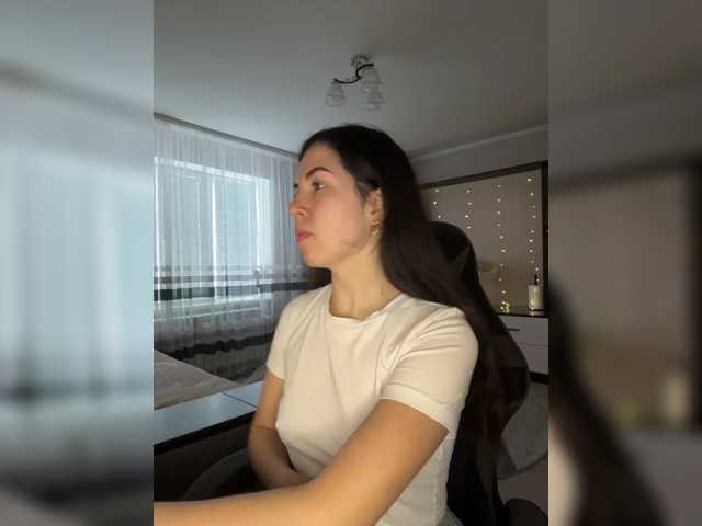 Vika19981 live cam on BongaCams
