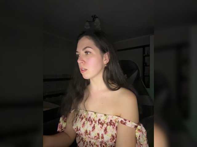 Vika19981 live cam on BongaCams