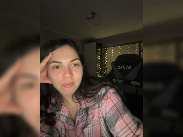 Vika19981 live cam on BongaCams