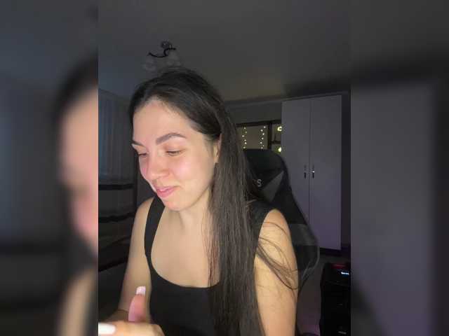 Vika19981 live cam on BongaCams