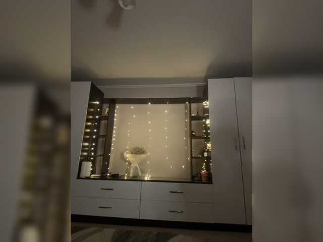 Vika19981 live cam on BongaCams