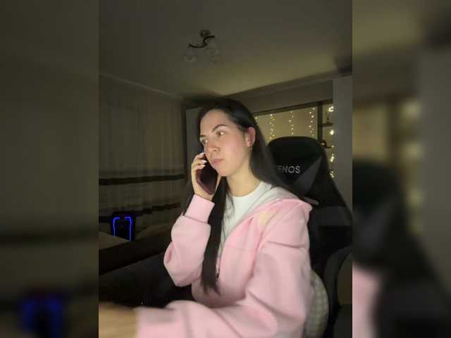 Vika19981 live cam on BongaCams