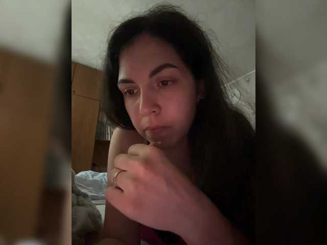 Vika19981 live cam on BongaCams