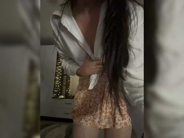 Vika19981 live cam on BongaCams