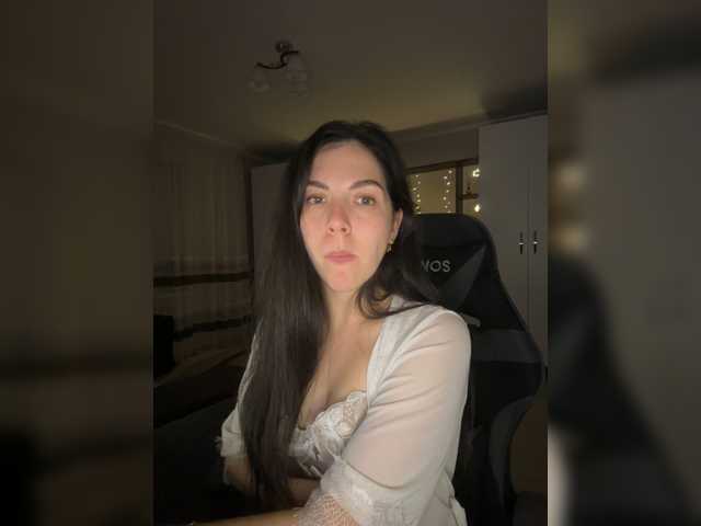 Vika19981, en vivo ahora en BongaCams