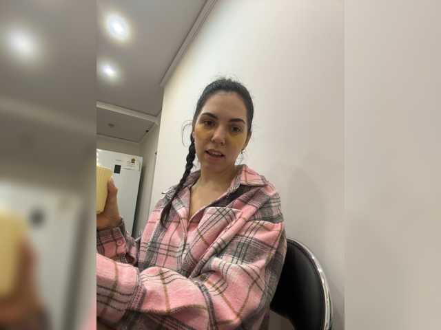 Vika19981 live cam preview