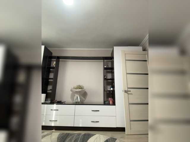 Vika19981 live cam preview