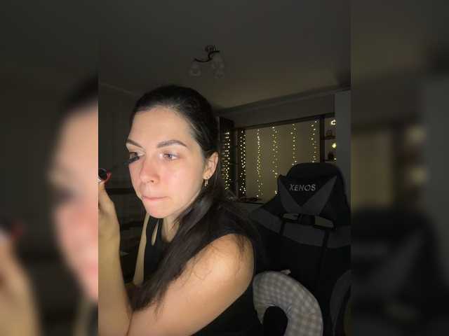 Vika19981 live cam on BongaCams