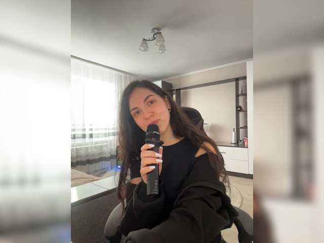 Vika19981 live cam on BongaCams