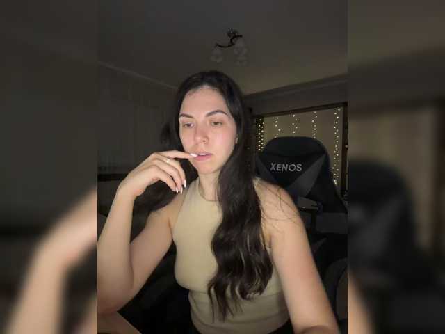 Vika19981 live cam on BongaCams