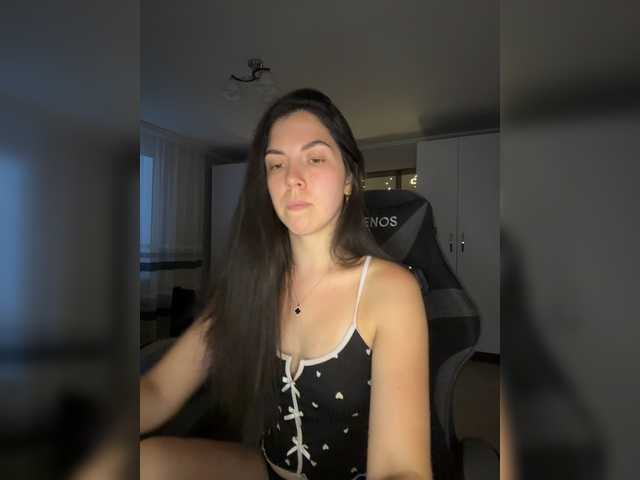 Vika19981 live cam on BongaCams