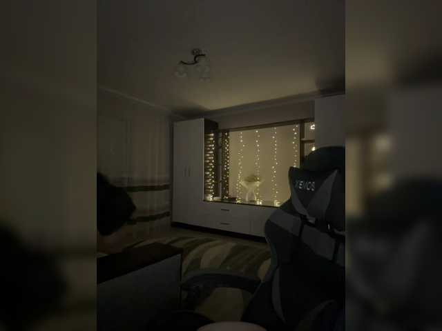 Vika19981 live cam preview
