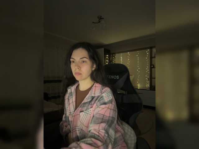 Vika19981 live cam on BongaCams