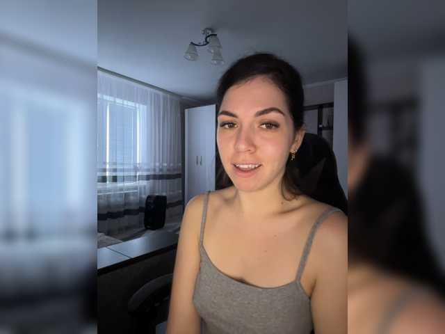 Vika19981 live cam on BongaCams
