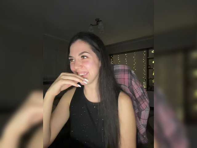 Vika19981 live cam on BongaCams