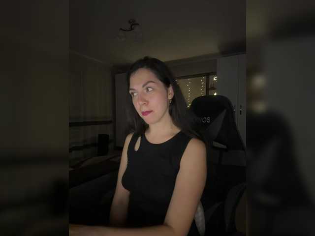 Vika19981 live cam on BongaCams