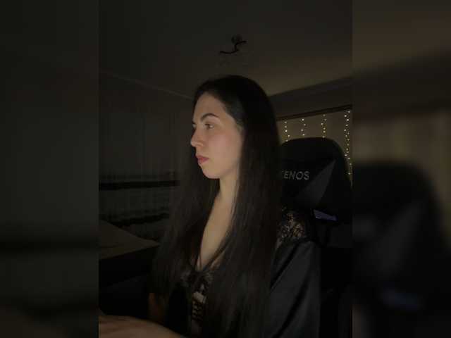 Vika19981 live cam on BongaCams