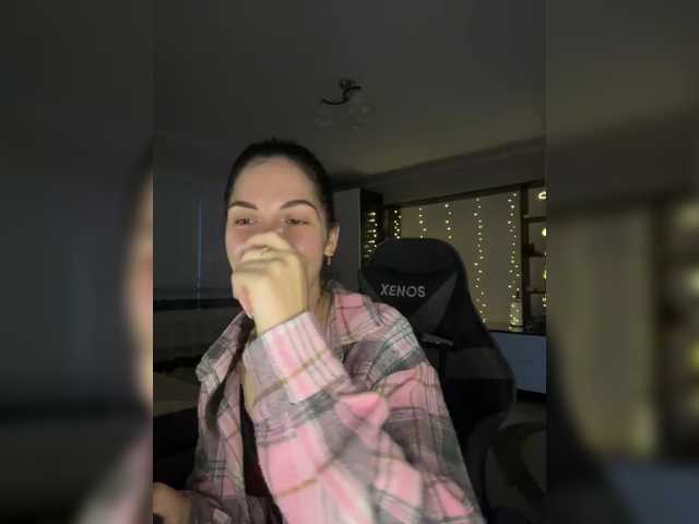Vika19981 live cam preview